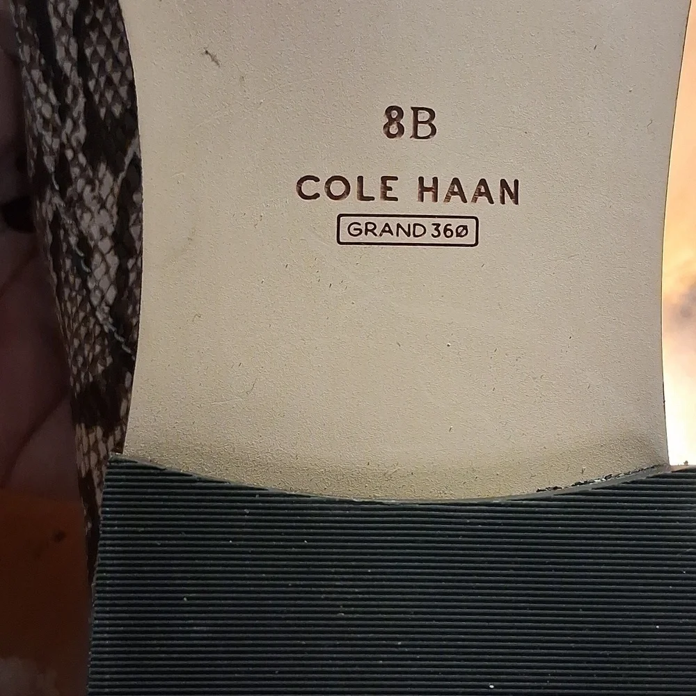 Cole Haan Women's Black and Cream Snake Print Oxfords Size 8